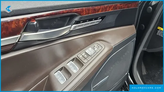 GENESIS EQ900 3.8 GDI AWD
