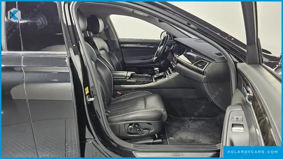 GENESIS EQ900 5.0 GDI AWD LIMOUSINE