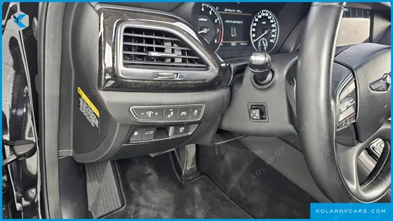 GENESIS EQ900 5.0 GDI AWD LIMOUSINE
