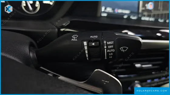 GENESIS EQ900 5.0 GDI AWD LIMOUSINE