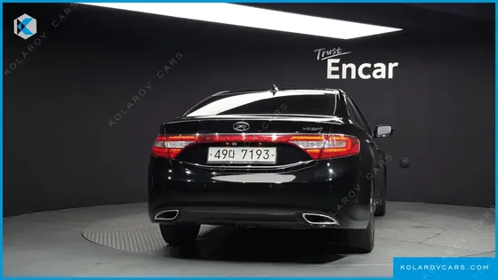 HYUNDAI GRANDEUR HG240 LUXURY