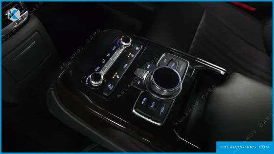GENESIS EQ900 3.8 GDI AWD