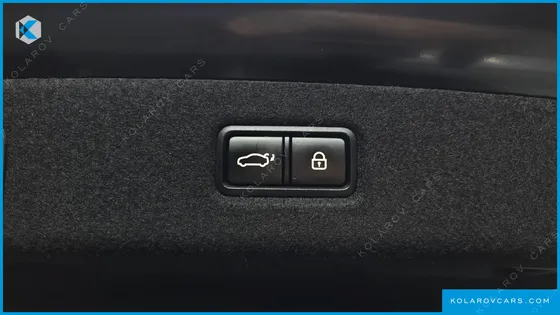 GENESIS EQ900 3.8 GDI AWD
