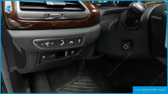 GENESIS EQ900 5.0 GDI AWD