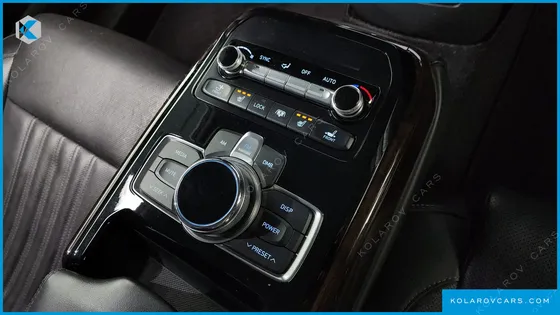 GENESIS EQ900 3.8 GDI AWD