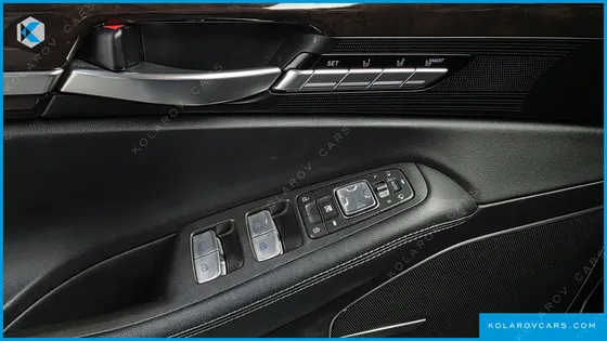 GENESIS EQ900 3.8 GDI AWD