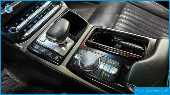 GENESIS EQ900 3.8 GDI AWD