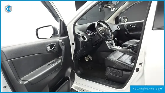 RENAULT KOREA QM5 GASOLINE 2WD LE