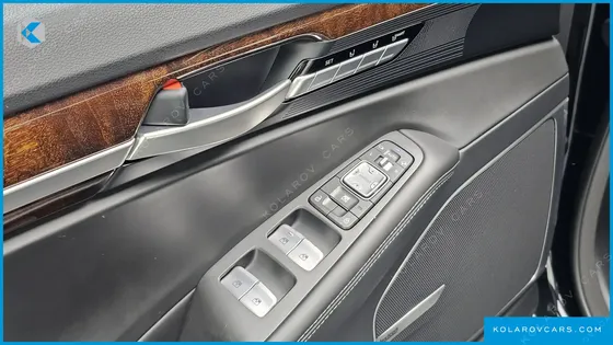 GENESIS EQ900 3.8 GDI AWD