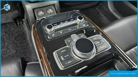 GENESIS EQ900 3.8 GDI AWD