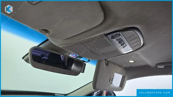 GENESIS EQ900 5.0 GDI AWD LIMOUSINE