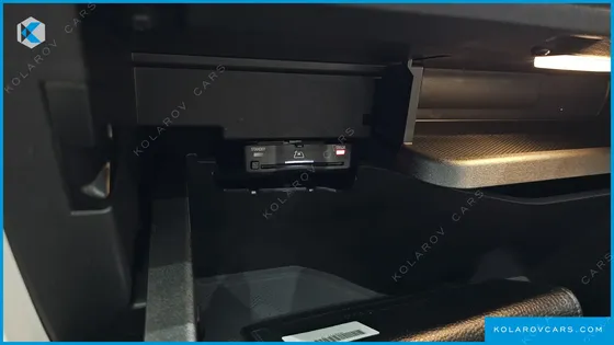 MERCEDES EQB EQB300 4MATIC PROGRESSIVE