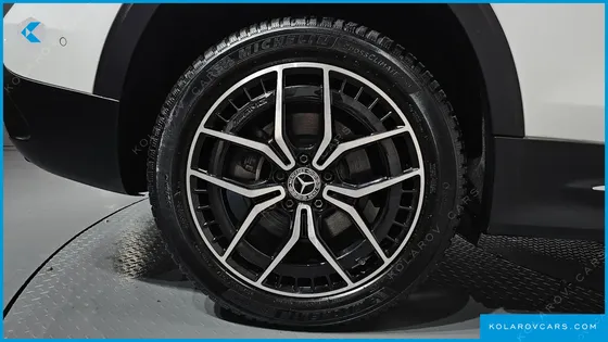 MERCEDES EQB EQB300 4MATIC AMG LINE