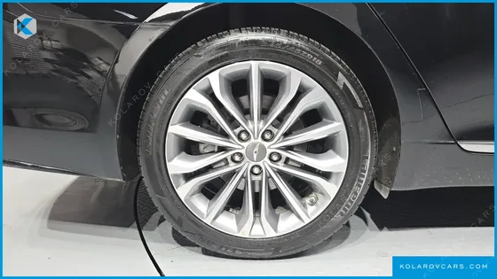 HYUNDAI GENESIS G330 MODERN AWD