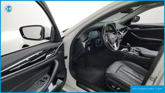 BMW 5 SERIES 520I LUXURY