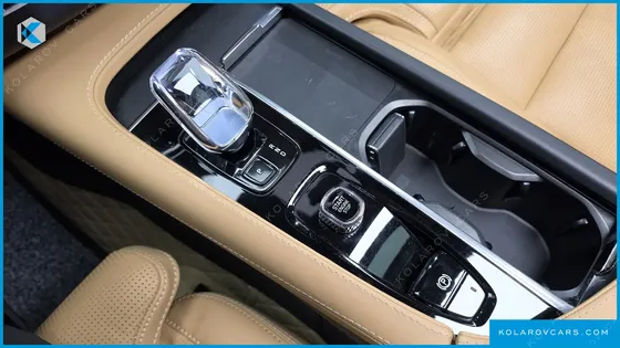 VOLVO XC90 B6 ULTIMATE BRIGHT