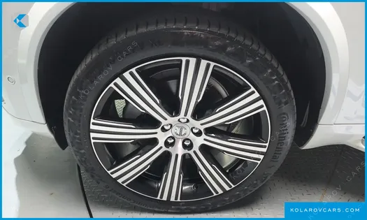 VOLVO XC90 B6 ULTIMATE BRIGHT