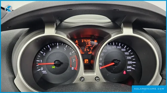 NISSAN JUKE 1.6 SV