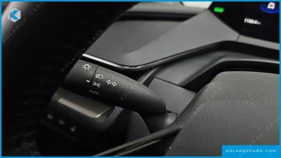 TOYOTA PRIUS 2.0 XLE