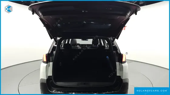 PEUGEOT 5008 2.0 BLUEHDI GT