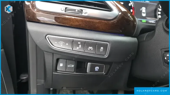 GENESIS EQ900 3.8 GDI AWD