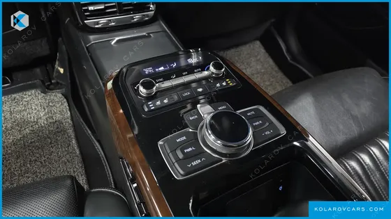 GENESIS EQ900 3.8 GDI AWD