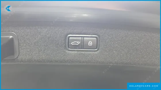 GENESIS EQ900 3.8 GDI AWD