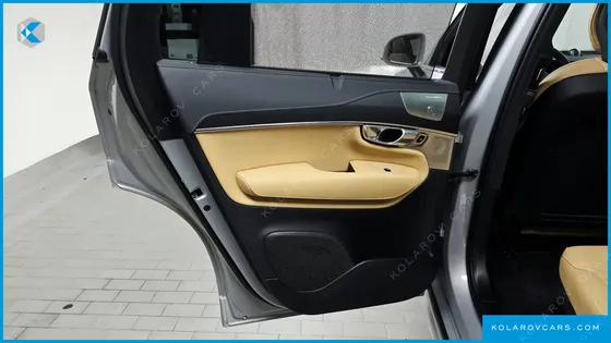 VOLVO XC90 B6 ULTIMATE BRIGHT