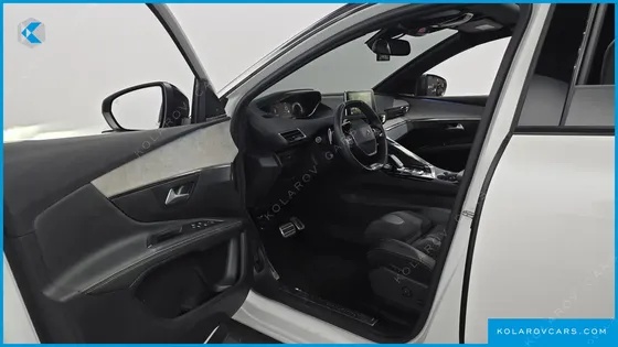 PEUGEOT 5008 2.0 BLUEHDI GT