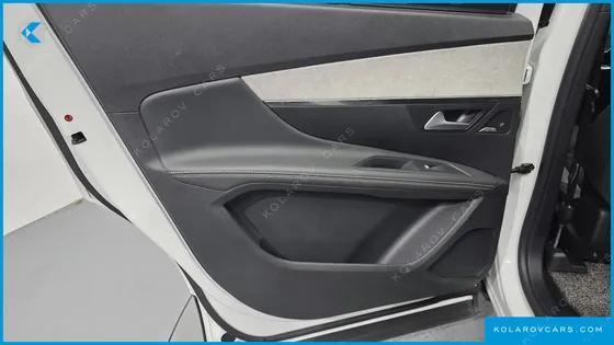 PEUGEOT 5008 2.0 BLUEHDI GT