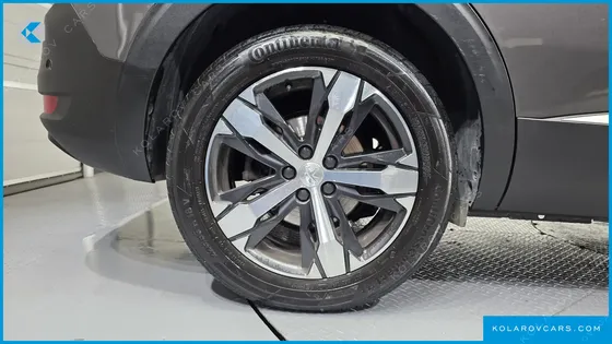 PEUGEOT 5008 1.6 BLUEHDI GT LINE