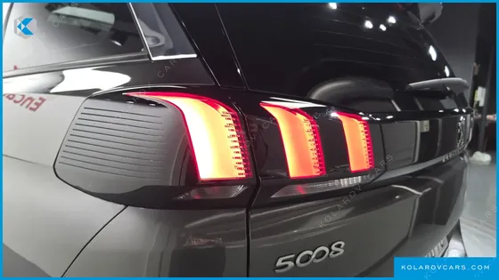 PEUGEOT 5008 1.6 BLUEHDI GT LINE