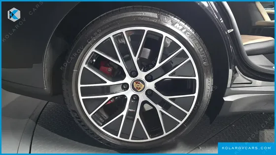 PORSCHE TAYCAN 4S