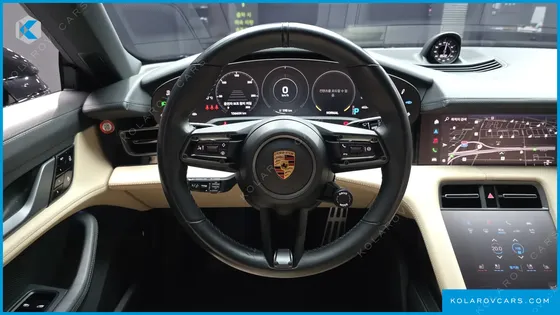 PORSCHE TAYCAN 4S