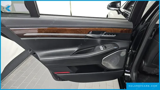 GENESIS EQ900 5.0 GDI AWD