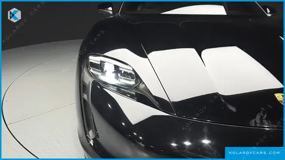 PORSCHE TAYCAN BASE