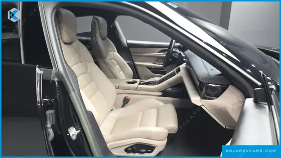 PORSCHE TAYCAN BASE