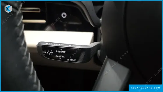 PORSCHE TAYCAN BASE