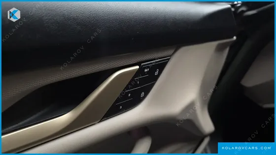 PORSCHE TAYCAN BASE