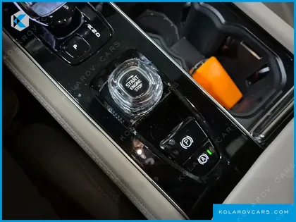VOLVO XC90 B6 ULTRA DARK