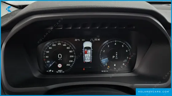 VOLVO XC90 B6 MOMENTUM