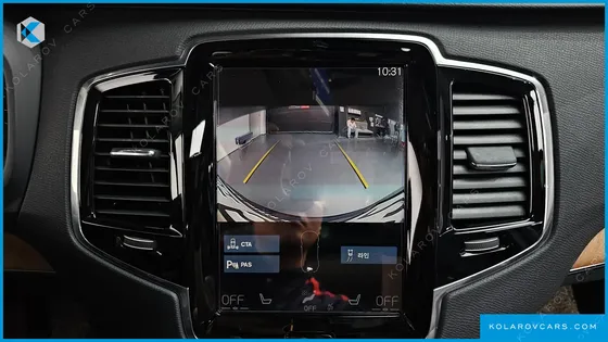 VOLVO XC90 B6 MOMENTUM