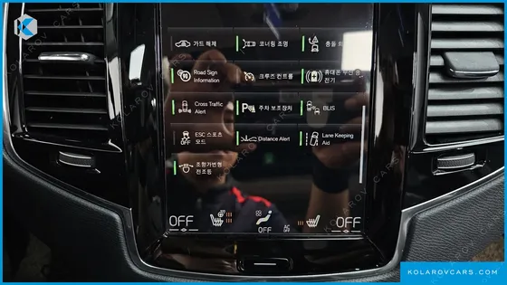 VOLVO XC90 B6 MOMENTUM