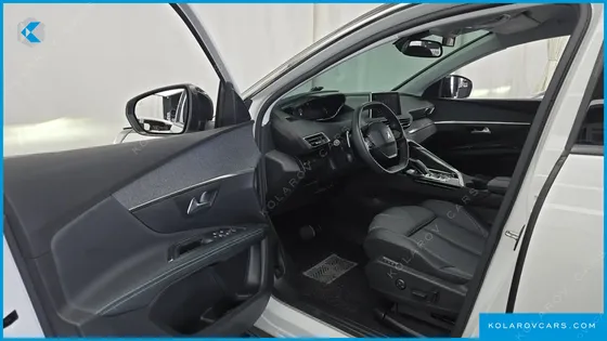 PEUGEOT 5008 1.2 PURE TECH ALLURE