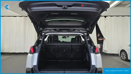 PEUGEOT 5008 1.2 PURE TECH ALLURE