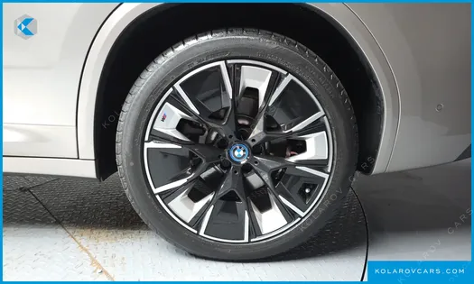 BMW IX3 M SPORTS