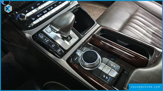 GENESIS EQ900 3.8 GDI AWD