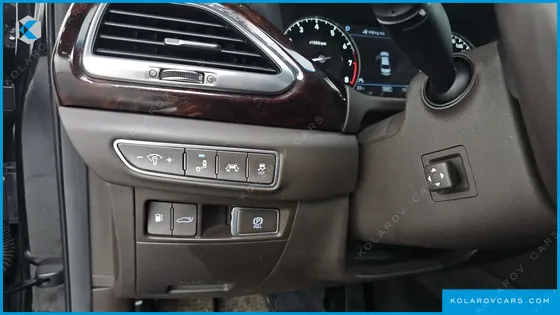 GENESIS EQ900 3.8 GDI AWD