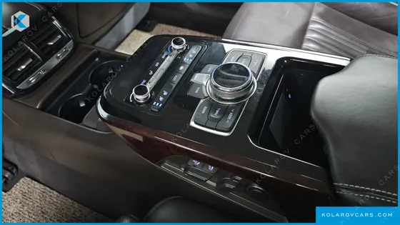 GENESIS EQ900 3.8 GDI AWD