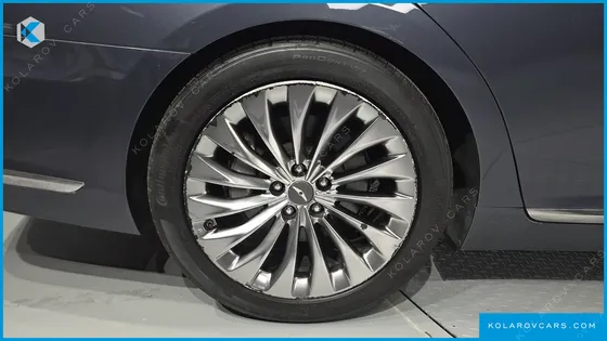 GENESIS EQ900 3.8 GDI AWD